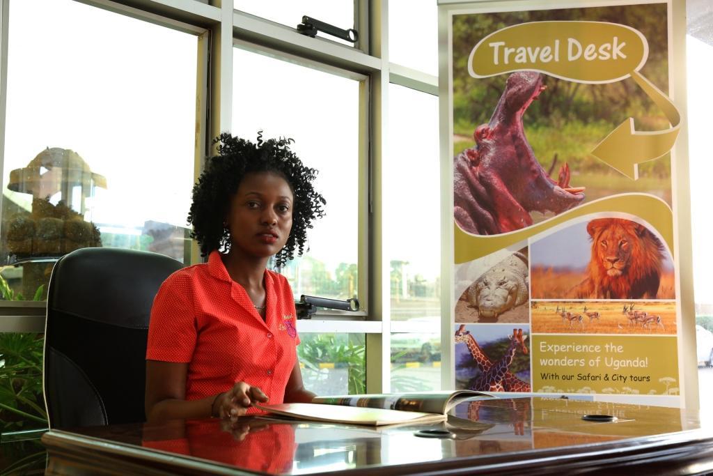 La Grande Hotel Kampala Dış mekan fotoğraf